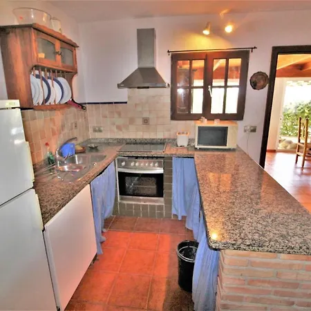 Fabulosa Casa Con Piscina Y Pista De Padel Privada